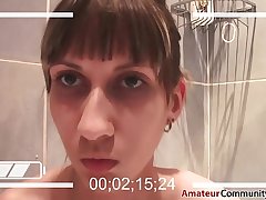 Ugly Face foamy fingering session in bathtub