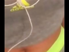 Ø´Ø±Ù…ÙˆØ·Ø© Ù…ØºØ±Ø¨ÙŠØ© ØªØ¹Ø±Ø¶