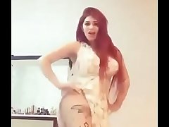Damn Hot d. Arab Girl Dancing