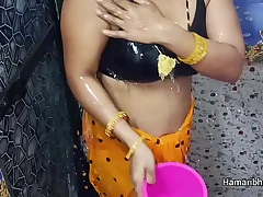 Indian Desi Bhabhi Bathing And Removing Her sexy saree.