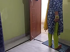 indian sasur ne apni bahu ko dard k bahane choda!!