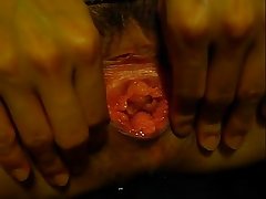 Japanese Amateur open pussy and pumping