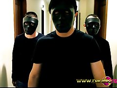 Gangbang a una teen