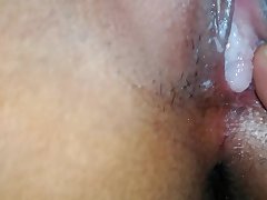 Convenzo a una chica a darme su virginidad por algo de dinero. (Real)